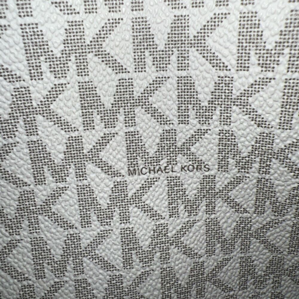 Michael Kors MK Jet Set Monogram Backpack Vanilla Ivory Cream ~ Excellent Cond - Picture 13 of 16